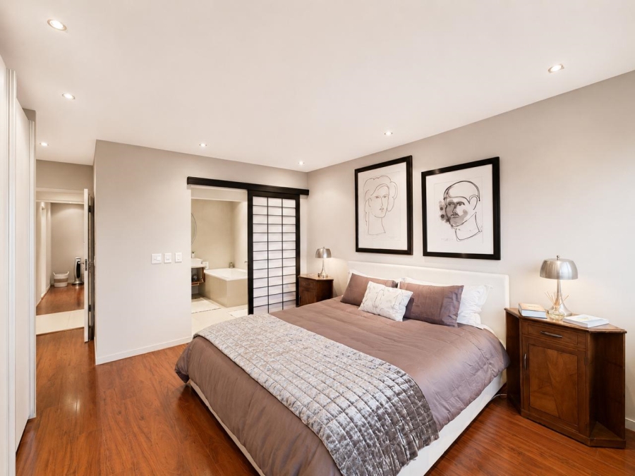 To Let 3 Bedroom Property for Rent in Sea Point Western Cape